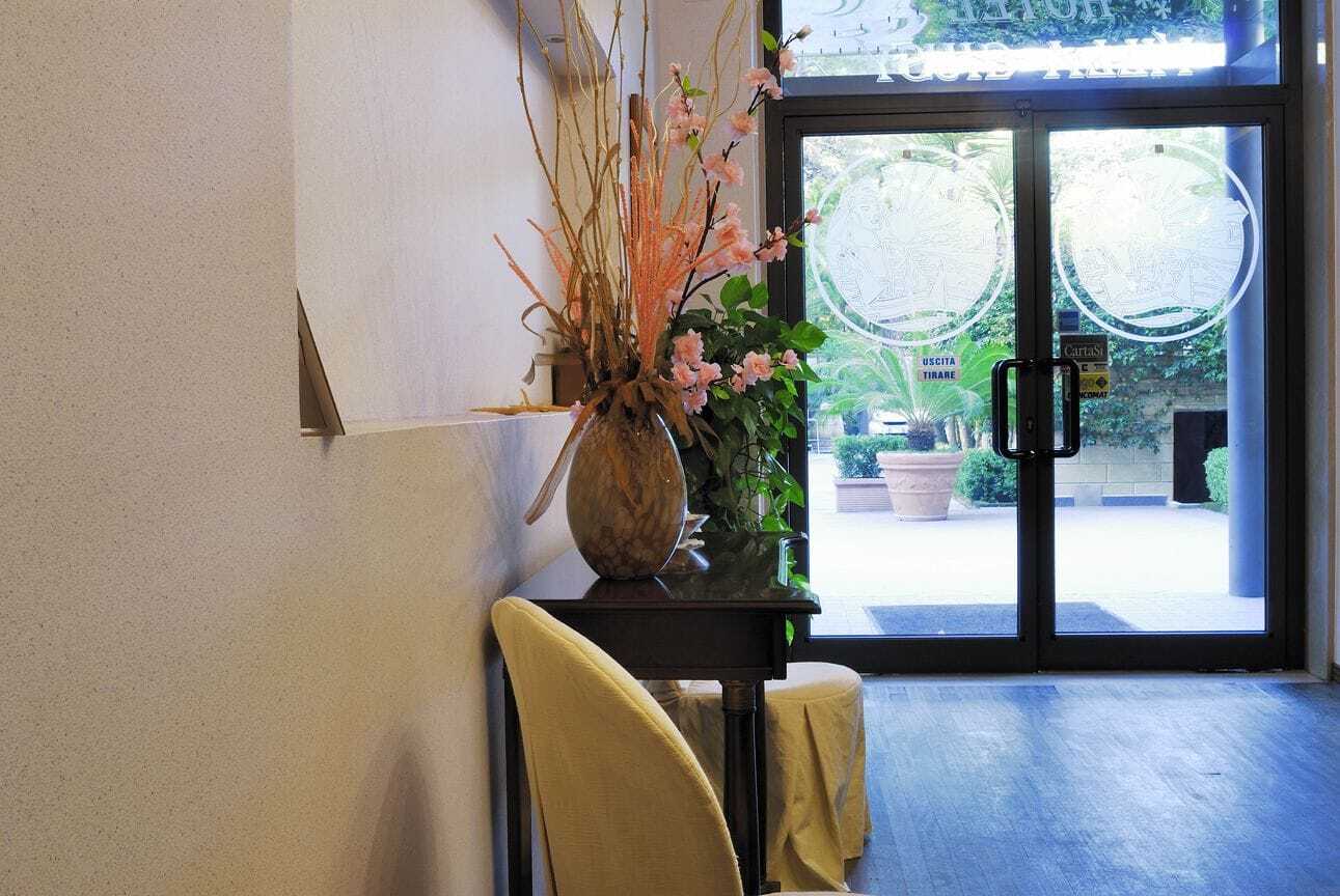 吉西别墅酒店 卡斯特拉巴特滨海 外观 照片
